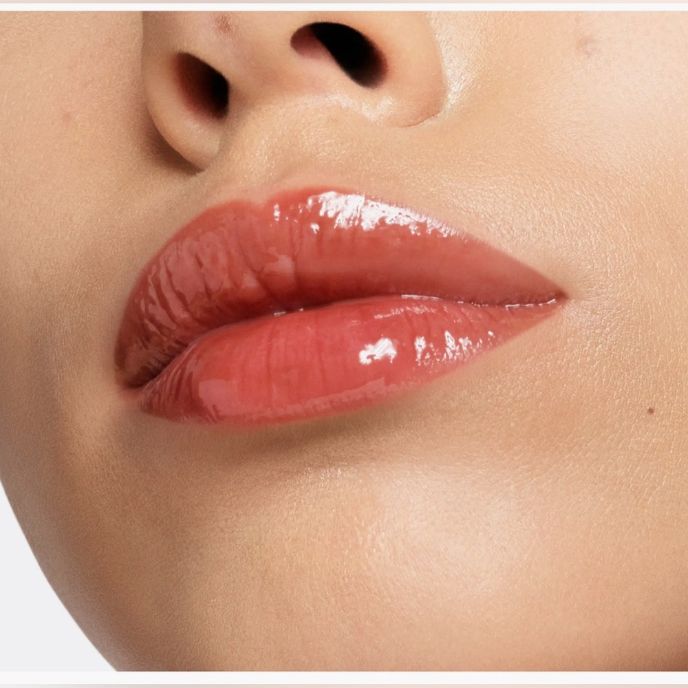 Tom Ford: Gloss Luxe Moisturizing Lip Glosses (Inhibition (0.19oz) Full Size - Picture 8 of 10